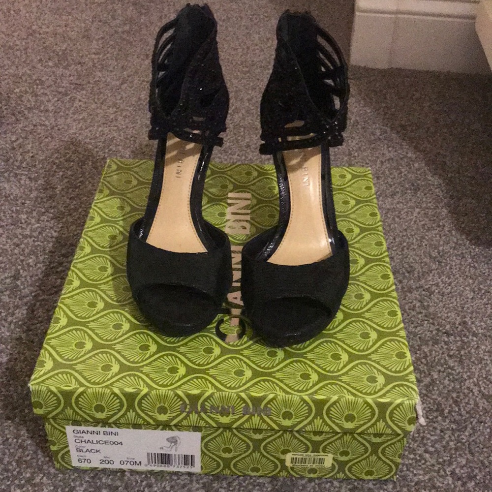 Gianni Bini heels
